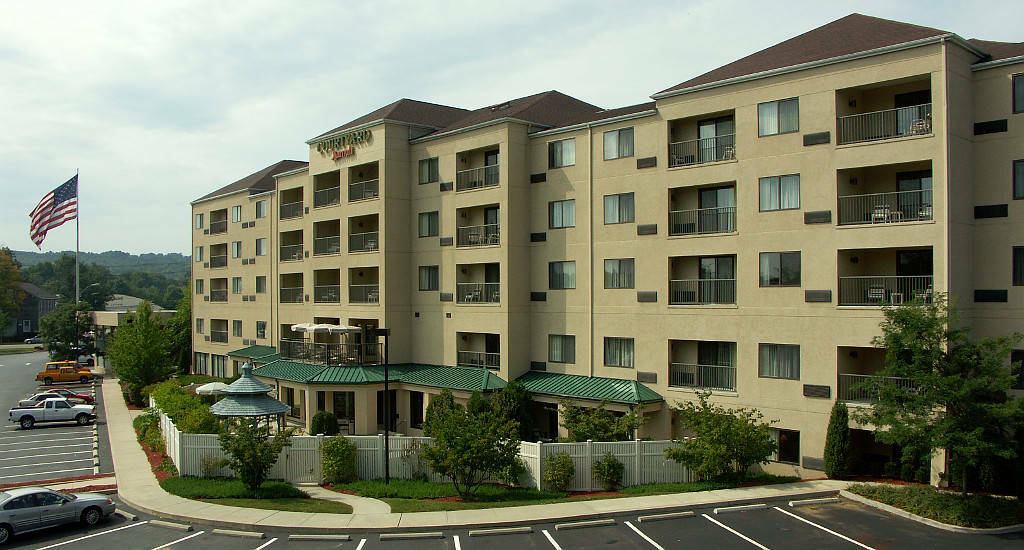 Отель Courtyard By Marriott Норидж Экстерьер фото